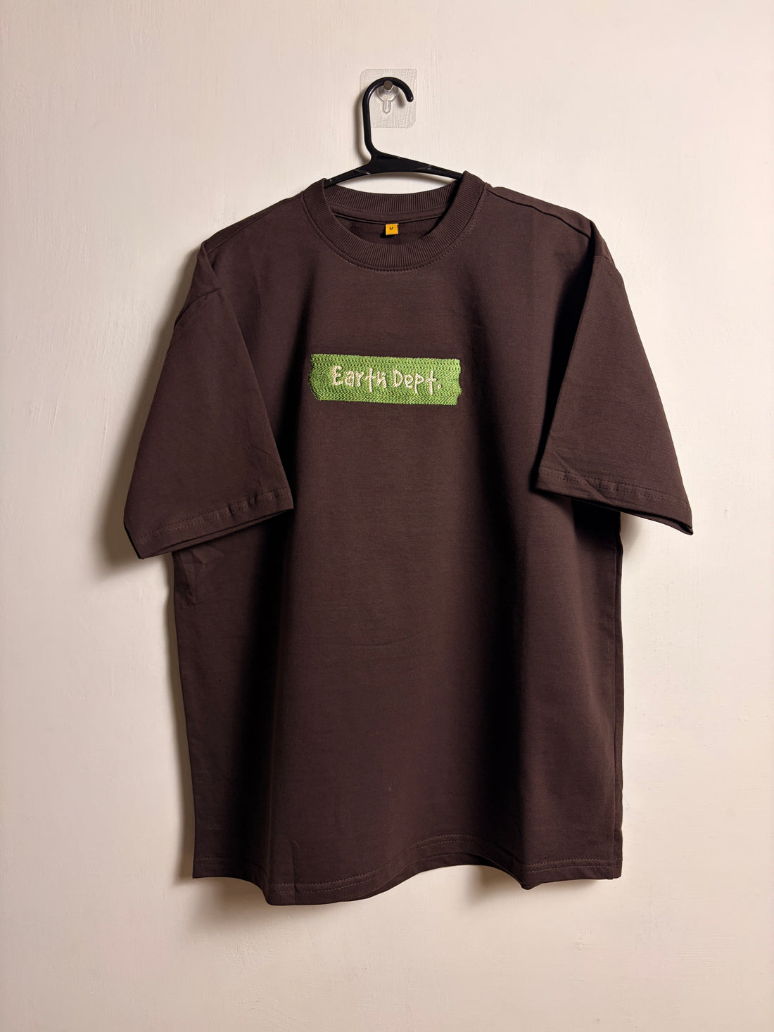 EARTH DEPT. EMBROIDERED TSHIRT