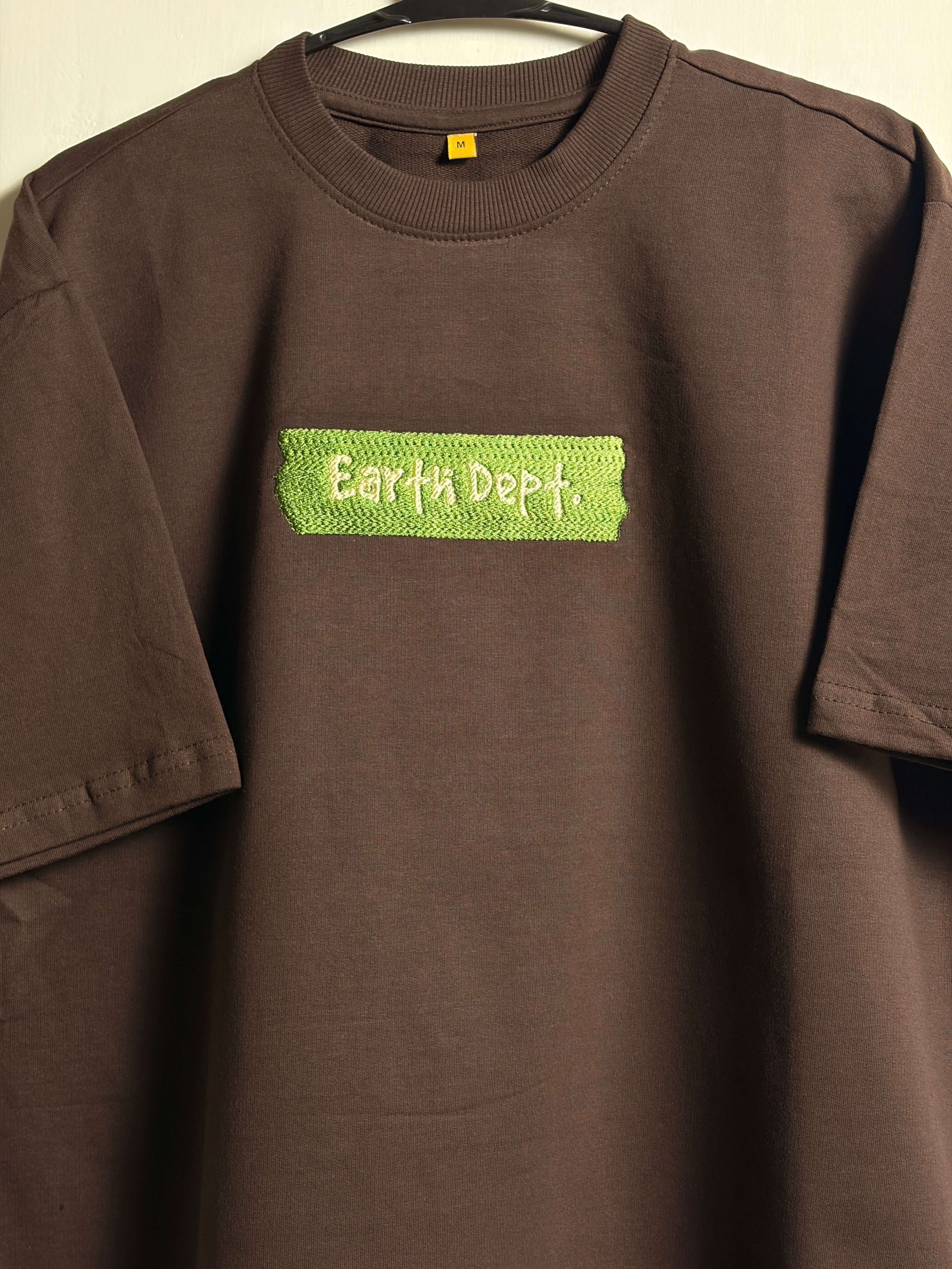 EARTH DEPT. EMBROIDERED TSHIRT