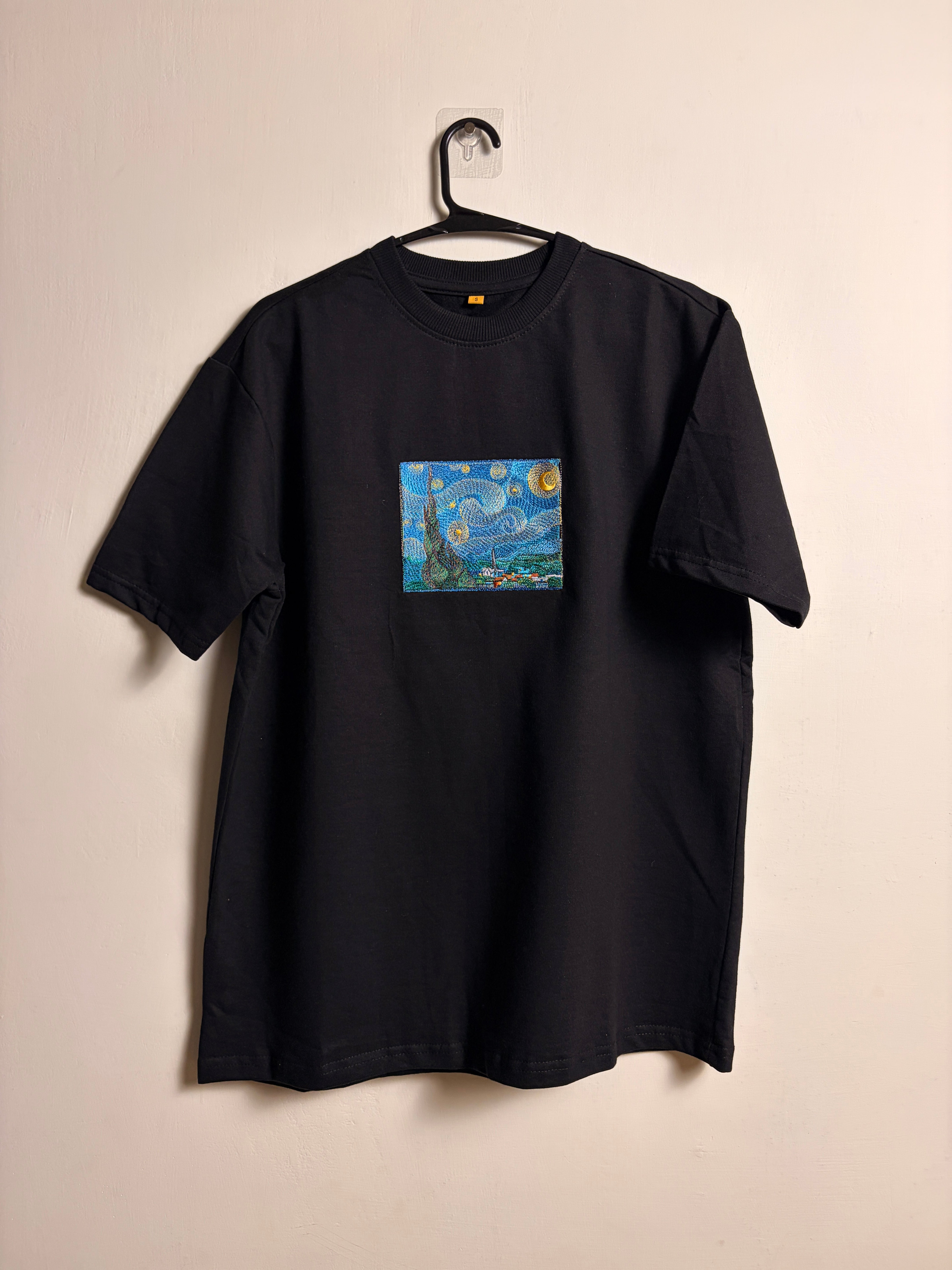 ETERNAL STARRY NIGHT EMBROIDERED TSHIRT BLACK
